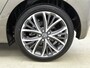 Toyota Yaris 1.5 Hybrid 130 Executive | BTW voertuig | Stoel+stuurverwarming | Dodehoek detectie | Parkeersensoren voor+achter | Apple CarPlay/Android Auto | Cruise Control Adaptive | Achteruitrijcamera |