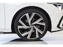 Volkswagen Golf 1.5 eTSI R-Line|Automaat|Full options|Matrix LED|Navi|Panodak|Camera|Winterpack|Sfeerverlichting|18inch