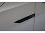 Volkswagen Golf 1.5 eTSI R-Line|Automaat|Full options|Matrix LED|Navi|Panodak|Camera|Winterpack|Sfeerverlichting|18inch