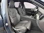 Volvo XC60 2.0 T8 Plug-in hybrid AWD Ultra Dark Exec. Ed. | Actieve Luchtvering | Bowers & Wilkins Audio | Head-up Display | 360 Graden Camera | Panoramadak | Lichtmetalen Velgen 22 inch | Elektrisch Verstelbare Voorstoelen | Geventileerde Stoelen | Massagefunctie | Keyless Entry | BLIS