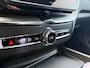Volvo XC60 2.0 T8 Plug-in hybrid AWD Ultra Dark Exec. Ed. | Actieve Luchtvering | Bowers & Wilkins Audio | Head-up Display | 360 Graden Camera | Panoramadak | Lichtmetalen Velgen 22 inch | Elektrisch Verstelbare Voorstoelen | Geventileerde Stoelen | Massagefunctie | Keyless Entry | BLIS