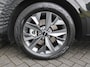 Kia Sportage 1.6 T-GDi Hybrid Dark Edition | Stuur-/stoelverwarming v+a | Camera | Elek. stoelverstelling | 18" LM | Cruise adapt. | Navi | Clima | Half leer/suède |