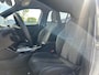Peugeot e-2008 EV GT Avantage 54 kWh | Adaptieve Cruise Control | Camera voor & achter | Draadloze telefoonlader | Draadloze Apple Carplay/Android Auto