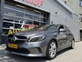 Mercedes-Benz A-klasse 180 BlueEFFICIENCY URBAN - Automaat I Navigatie I Sport pakket I PDC I 1/2 Leer I Dealer onderhouden
