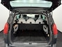 Peugeot 5008 1.6 THP GT 7p. Panoramadak, Parkeersensoren, Navi, Leder, Cruise control, Clima, Stoelverwarming, Head-up display, Trekhaak