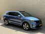 Kia Sorento 1.6 T-GDI Plug-in Hybrid 4WD ExecutiveLine 7-zits | Lederen bekleding | Panoramadak | 360 camera | Trekhaak afneembaar | Adaptieve cruise | Stoelverwarming&koeling | BOSE | Navigatie | Sfeerverlichting | Dodehoekdetectie | Apple CarPlay | Volledig onderhouden
