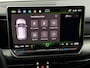 Volkswagen Golf 1.5 eHybrid Life Edition Plug-in Camera, Apple carplay, Virtual desk, Memory stoelen, Massage stoelen, Cruise control adaptief, Sfeerverlichting