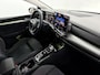 Volkswagen Golf 1.5 eHybrid Life Edition Plug-in Camera, Apple carplay, Virtual desk, Memory stoelen, Massage stoelen, Cruise control adaptief, Sfeerverlichting