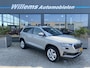 Skoda Karoq 1.5 TSI ACT Business Edition Plus Trekhaak wegklapbaar , Navigatie , adaptive Cruise