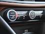 Alfa Romeo Giulia Veloce 2.0T 280pk AWD Automaat MOOISTE VAN NL! BLU MISANO | RAGAZZON | COGNAC LEDER | 19''LM | H&K AUDIO