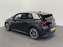 Volkswagen ID.3 First Plus 58 kWh Navigatie Apple Carplay/Android Auto Adaptive Cruise Control Camera Parkeersensoren Stoel- en stuurverwarming Lichtmetalen velgen Climate Control