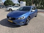 Volvo V60 2.0 T4 Business Sport 190pk Automaat | Trekhaak | R- Design | Winterbandenset | Stoelverwarming | Lederen Bekleding