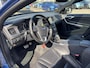 Volvo V60 2.0 T4 Business Sport 190pk Automaat | Trekhaak | R- Design | Winterbandenset | Stoelverwarming | Lederen Bekleding