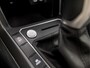 Volkswagen Taigo 1.0 TSI R-Line Automaat (2X R-LINE, PANORAMADAK, VIRTUAL COCKPIT, APPLE CARPLAY, STOELVERWARMING, SPORTSTOELEN, KEYLESS, PARKEERSENSOREN, NIEUWE APK, NIEUWSTAAT)