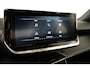 Peugeot 2008 1.2 Hybrid 136 Style Climate | Carplay | Cruise | Parkeersensoren Achter | LED | DAB | Airco (automatisch) | Apple Carplay/Android Auto|telefoonintegratie premium | Centrale deurvergrendeling met afstandsbediening