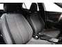 Peugeot 2008 1.2 Hybrid 136 Style Climate | Carplay | Cruise | Parkeersensoren Achter | LED | DAB | Airco (automatisch) | Apple Carplay/Android Auto|telefoonintegratie premium | Centrale deurvergrendeling met afstandsbediening