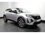 Peugeot 2008 1.2 Hybrid 136 Style Climate | Carplay | Cruise | Parkeersensoren Achter | LED | DAB | Airco (automatisch) | Apple Carplay/Android Auto|telefoonintegratie premium | Centrale deurvergrendeling met afstandsbediening