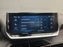 Peugeot 2008 1.2 Hybrid 136 Style Climate | Carplay | Cruise | Parkeersensoren Achter | LED | DAB | Airco (automatisch) | Apple Carplay/Android Auto|telefoonintegratie premium | Centrale deurvergrendeling met afstandsbediening