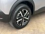 Peugeot 2008 1.2 Hybrid 136 Style Climate | Carplay | Cruise | Parkeersensoren Achter | LED | DAB | Airco (automatisch) | Apple Carplay/Android Auto|telefoonintegratie premium | Centrale deurvergrendeling met afstandsbediening