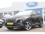 Hyundai Tucson 1.6 T-GDI 265pk PHEV Premium 4WD | Demo Deal: 299,- p/m !! | NL-AUTO! | 1E EIGENAAR! | 360° CAMERA | ADAPTIVE CRUISE | STOELVERWARMING- VERKOELING | DODE HOEK | ELEKTR. STOEL INCL. MEMORY | DEALER OH! | PRACHTIGE STAAT!