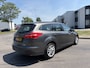 Ford Focus Wagon 1.0i Eco-Boost Trend Edition 101 PK. Zeer goed onderhouden auto !!! Rijdt ook helemaal nieuw !! Distributieriem en waterpomp recent vervangen !