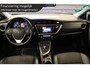 Toyota Auris 1.8 Hybrid | deels leder | stoelverwarming | climate & cruise control | regen- en lichtsensor | trekhaak |