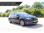 Toyota Auris 1.8 Hybrid | deels leder | stoelverwarming | climate & cruise control | regen- en lichtsensor | trekhaak |