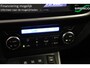 Toyota Auris 1.8 Hybrid | deels leder | stoelverwarming | climate & cruise control | regen- en lichtsensor | trekhaak |