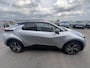 Toyota C-HR / C-HR+ 2.0 Plug-in Hybrid 220PK Executive Aut. Full options! AppleCarPlay/AndroidAuto, 19"LM. Bi-Tone lak, Climate Control, Adaptieve Cruise Control, BlindSpot -