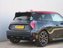 MINI Cooper 3-Deurs E 184 Pk John Cooper Works 40.7 kWh Panoramadak / Head-up / Winterpakket / Camera