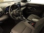 Toyota Yaris Cross 1.5 Hybrid First Edition - ORGINEEL NEDERLANDSE AUTO - DODEHOEK DETECTIE - ADAPTIEVE CRUISE CONTROL - ACHTERUITRIJCAMERA - PARKEERSENSOREN VOOR/ ACHTER - VERWARMD STUUR - VERWARMDE VOORRUIT - 17" LICHT METALEN VELGEN