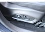 Jeep Compass 4xe 240PK Plug-in Hybrid ELECTRIC SUMMIT | LEDEREN BEKLEDING | STOEL VENTILATIE | STOEL/STUUR VERWARMING | VOORSTOELEN ELEKTRISCH VERSTELBAAR MET GEHEUGEN FUNCTIE OP DE BESTUURDERSSTOEL | ELEKTRISCH BEDIENBARE ACHTERKLEP | NAVIGATIE | DRAADLOZE APPLE CARPLAY/ANDROID AUTO | DRAADLOZE TELEFOONLADER | DAB+ RADIO | ACHTERUITRIJ CAMERA |  19" LICHTMETALEN VELGEN | FULL LED KOPLAMPEN | PARKEERSENSOREN VOOR + ACHTER | KEYLESS ENTRY/START |