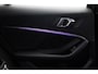 BMW 1-Serie 118i Business Edition Stoel- en Stuurverwarming | Sportstoelen Leer/Stof | Climate Control | Digitaal Dashboard | Apple Carplay/Android Auto|telefoonintegratie premium | Cruise control | DAB ontvanger
