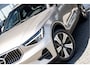 Volvo XC40 1.5 T4 Plug-in hybrid Core Bright | Camera | Carplay | LED