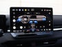 Volkswagen T-Roc Life First Edition 1.5 eTSI 116 PK | Trekhaak | Stuur & Stoelverwarming | Navigatie |