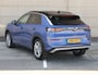 Volkswagen T-Roc Life First Edition 1.5 eTSI 116 PK | Trekhaak | Stuur & Stoelverwarming | Navigatie |
