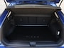 Volkswagen T-Roc Life First Edition 1.5 eTSI 116 PK | Trekhaak | Stuur & Stoelverwarming | Navigatie |