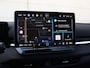 Volkswagen T-Roc Life First Edition 1.5 eTSI 116 PK | Trekhaak | Stuur & Stoelverwarming | Navigatie |