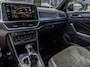 Volkswagen T-Roc 1.5 TSI 150PK DSG R-Line | Massage | Carplay | Camera | Standkachel