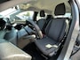 Peugeot 208 1.2 PureTech 75 Style | Navigatie | Parkeersensoren achter | Cruise control | DAB |