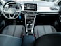 Volkswagen T-Roc 1.0 TSI Life Business | Stoelverwarming | Navigatie | Virtual Cockpit | Climate Control | LED Koplampen | Apple Carplay | Android Auto | Lichtmetalen Velgen | Lapiz Blauw |