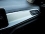 Volkswagen T-Roc 1.0 TSI Life Business | Stoelverwarming | Navigatie | Virtual Cockpit | Climate Control | LED Koplampen | Apple Carplay | Android Auto | Lichtmetalen Velgen | Lapiz Blauw |