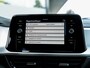 Volkswagen T-Roc 1.0 TSI Life Business | Stoelverwarming | Navigatie | Virtual Cockpit | Climate Control | LED Koplampen | Apple Carplay | Android Auto | Lichtmetalen Velgen | Lapiz Blauw |