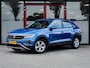 Volkswagen T-Roc 1.0 TSI Life Business | Stoelverwarming | Navigatie | Virtual Cockpit | Climate Control | LED Koplampen | Apple Carplay | Android Auto | Lichtmetalen Velgen | Lapiz Blauw |