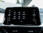 Volkswagen T-Roc 1.0 TSI Life Business | Stoelverwarming | Navigatie | Virtual Cockpit | Climate Control | LED Koplampen | Apple Carplay | Android Auto | Lichtmetalen Velgen | Lapiz Blauw |