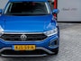 Volkswagen T-Roc 1.0 TSI Life Business | Stoelverwarming | Navigatie | Virtual Cockpit | Climate Control | LED Koplampen | Apple Carplay | Android Auto | Lichtmetalen Velgen | Lapiz Blauw |