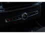 Volvo XC90 T8 Plug-in hybrid AWD Ultra Black Ed. Exec. | Google | Long Range | Panoramadak | Bowers & Wilkins Audio | Massagefunctie | Keyless | Luchtvering | Stoelverwarming & Ventilatie | Head-Up Display | Getint Glas | Elek. Achterklep | Stuurverwarming | Memory | LED Koplampen | 22" LM