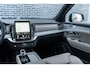 Volvo XC90 T8 Plug-in hybrid AWD Ultra Black Ed. Exec. | Google | Long Range | Panoramadak | Bowers & Wilkins Audio | Massagefunctie | Keyless | Luchtvering | Stoelverwarming & Ventilatie | Head-Up Display | Getint Glas | Elek. Achterklep | Stuurverwarming | Memory | LED Koplampen | 22" LM