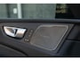 Volvo XC60 2.0 T6 Plug-in hybrid AWD Plus Dark Orig. NL geleverd dealer ondh. 1e Eigenaar!