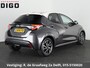 Toyota Yaris 1.5 VVT-I First Edition Bi-Tone Automaat | Apple Carplay & AndroidAUTO | Camera | Lichtmetalen velgen |